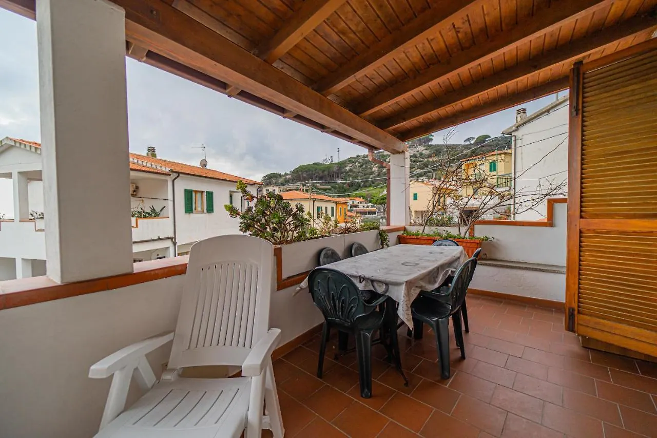 Appartamento Clara Vista Mare - Goelba Seccheto 0*,  Italia