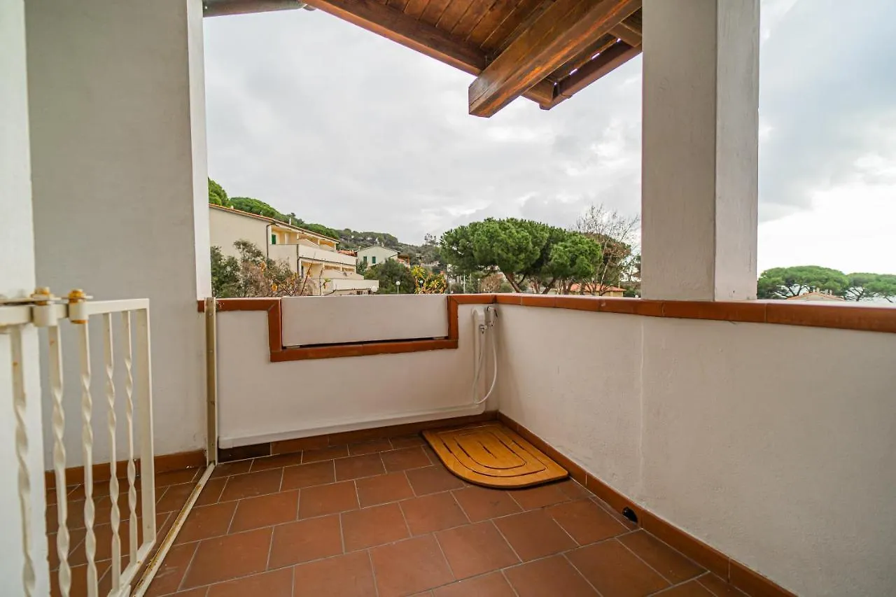Clara Vista Mare - Goelba Apartment Seccheto